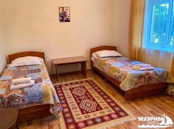 Meerim Murok Бостери Экстерьер фото