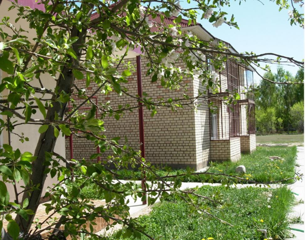 Meerim Murok Бостери Экстерьер фото