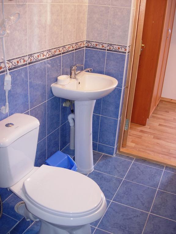 Meerim Murok Бостери Номер фото